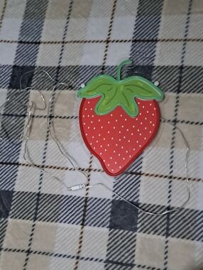 Strawberry LED Wall Light - Red & Green
